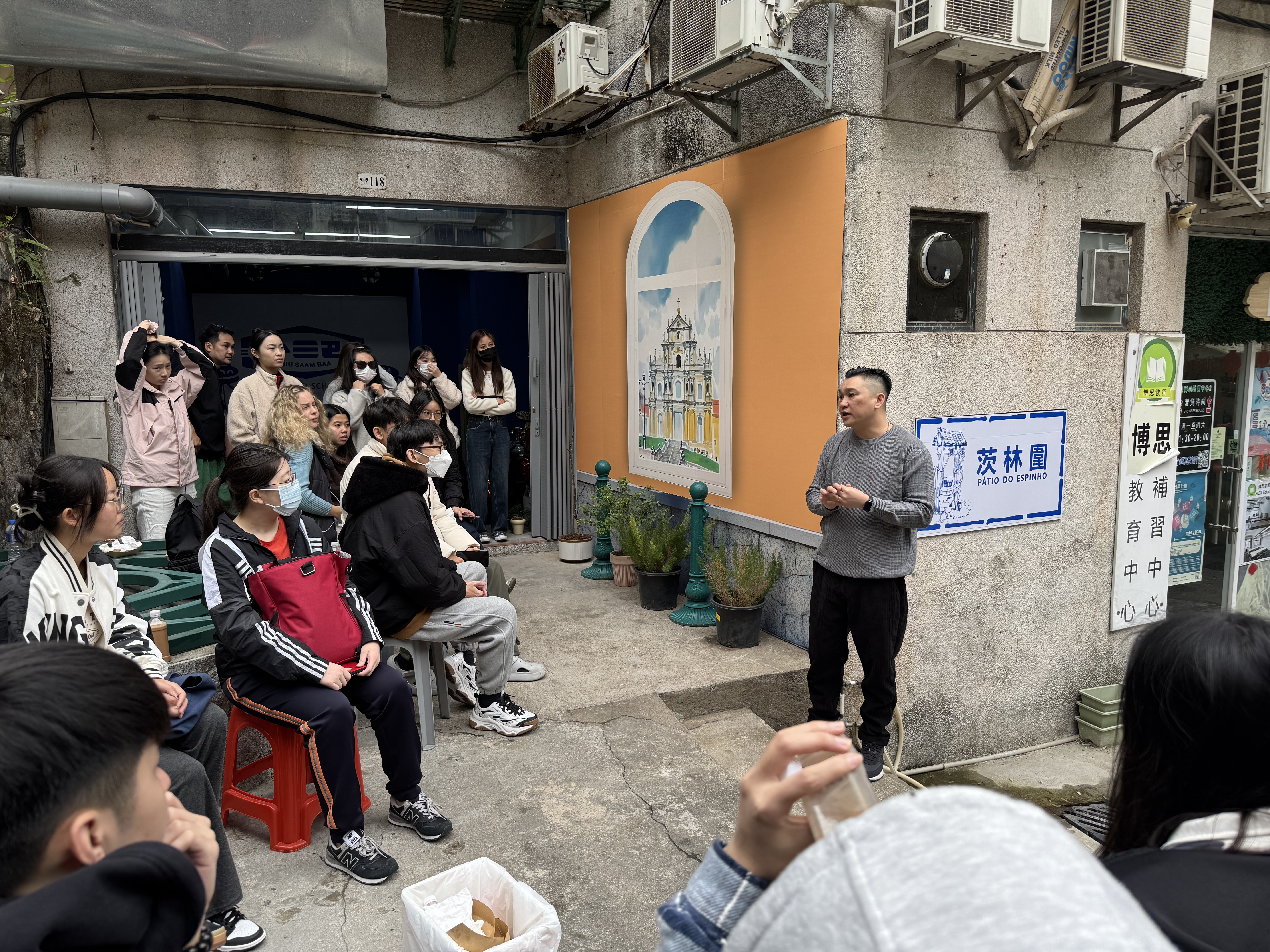 Macao University of Tourism Students Develop Strategies to Bring Macanese Cuisine to Mainland China(Português)